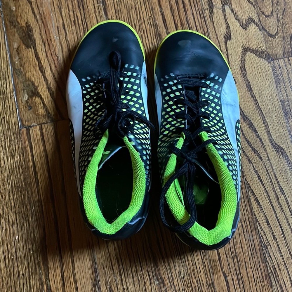 Indoor soccer shoes turf and court